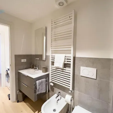 公寓 Corridoni 3c Tirabora Short Rent