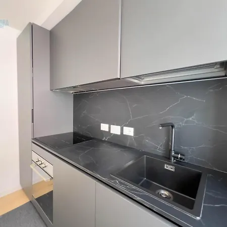 Corridoni 3c Tirabora Short Rent
