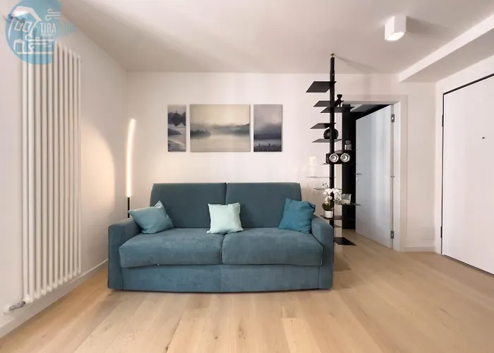 Апартаменты Corridoni 3c Tirabora Short Rent