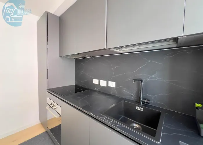 Corridoni 3c Tirabora Short Rent